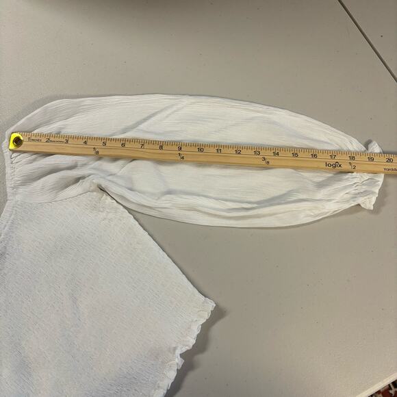 Chelsea & Violet Women's Size Medium White Knitted Crop-Top Boho Inspired Blouse - Picture 9 of 11